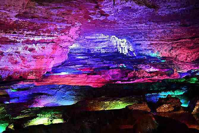 贵州发现世界最大溶洞|世界“最大”的溶洞在贵州