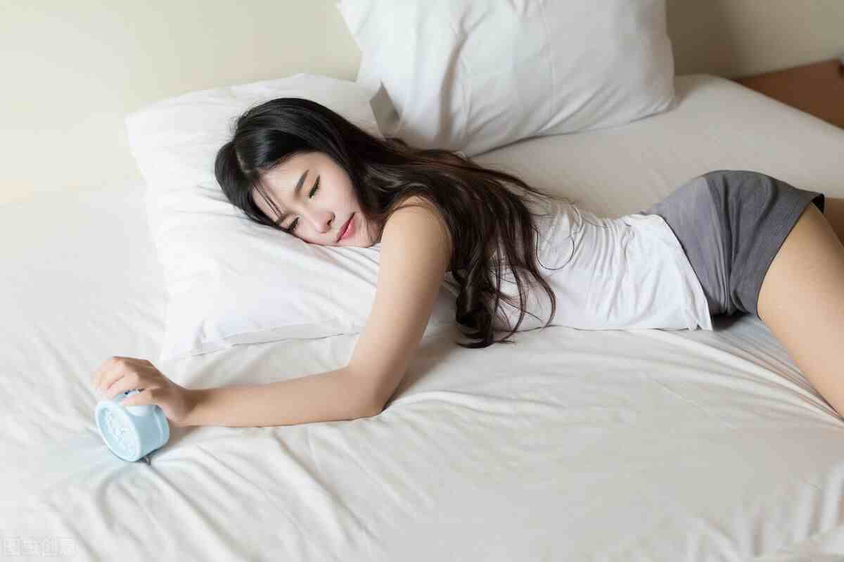 治疗失眠的有效方法|夜里睡不着觉是什么原因？