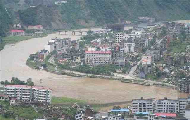 地震后为什么会下雨？|地震后为什么经常会下大雨？