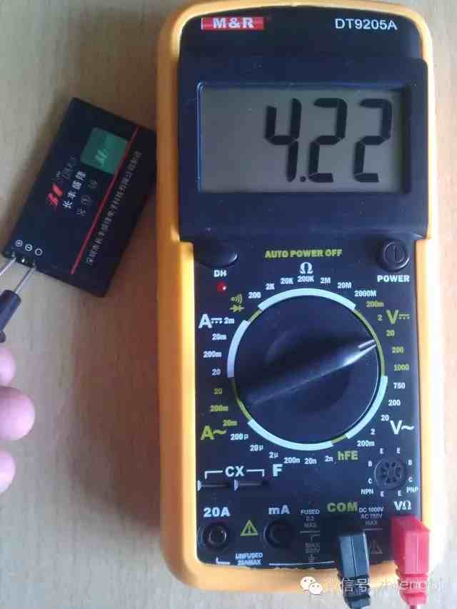 数字万用表的使用之电压的测量方法