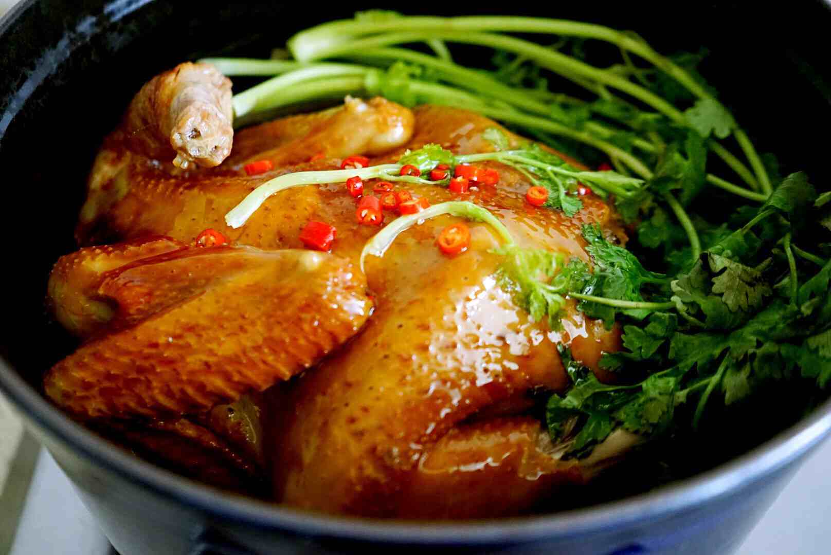 在家做正宗酱油鸡,美味简单易上手,搭配米饭,一顿三碗没问题