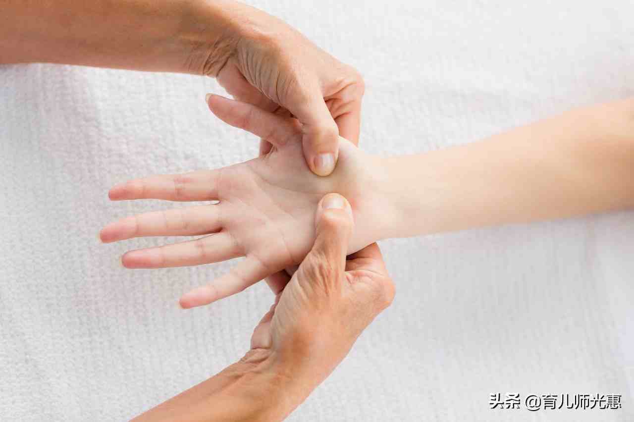 产后出现手腕或手指痛正常吗？