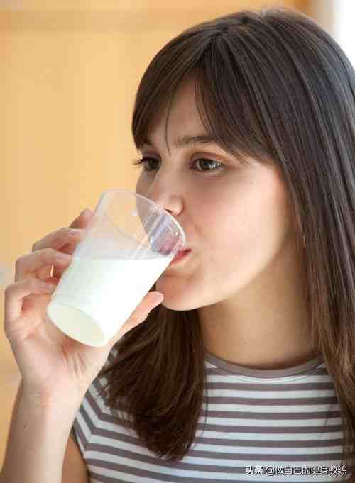 乳清蛋白粉怎么吃？什么时候吃？健康吃法五个原则，教你正确食用