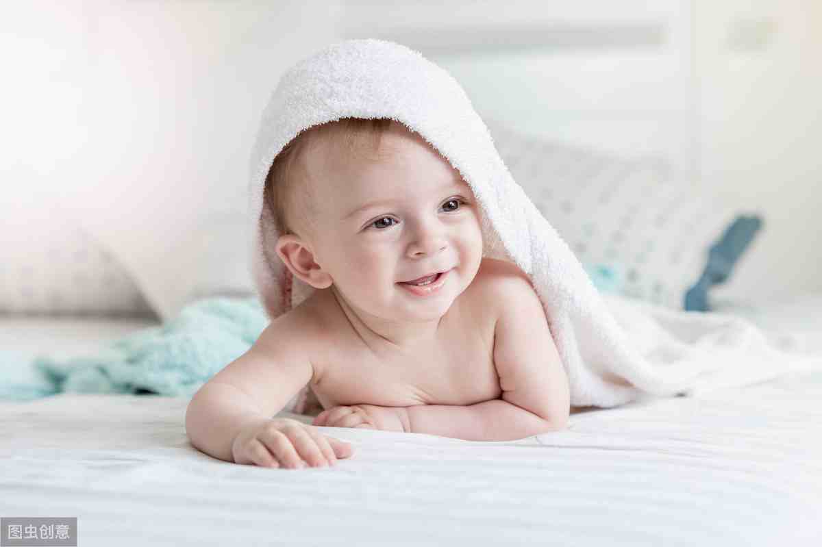宝宝干咳是什么原因造成的？