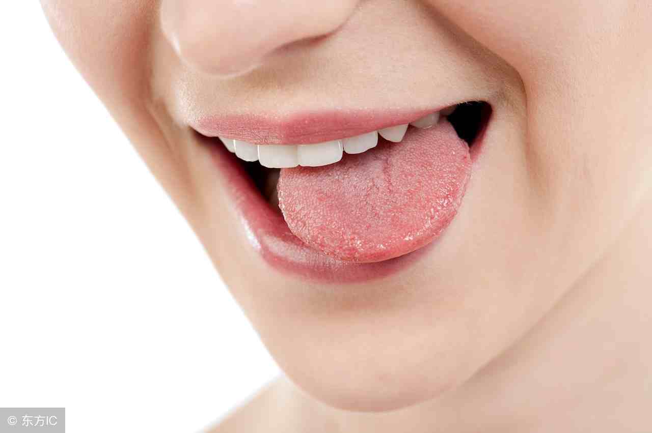 舌苔发白是什么原因呢（导致舌苔发白的原因）