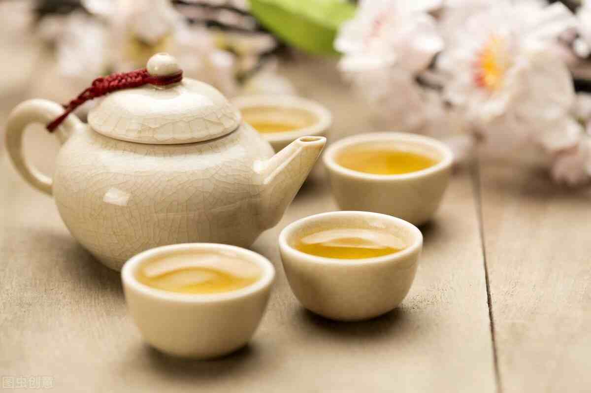 春季女性养生茶（女人春季养生最适合喝的4种茶饮）