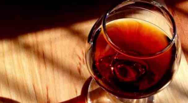 红葡萄酒的功效与作用，什么酒比较好喝？