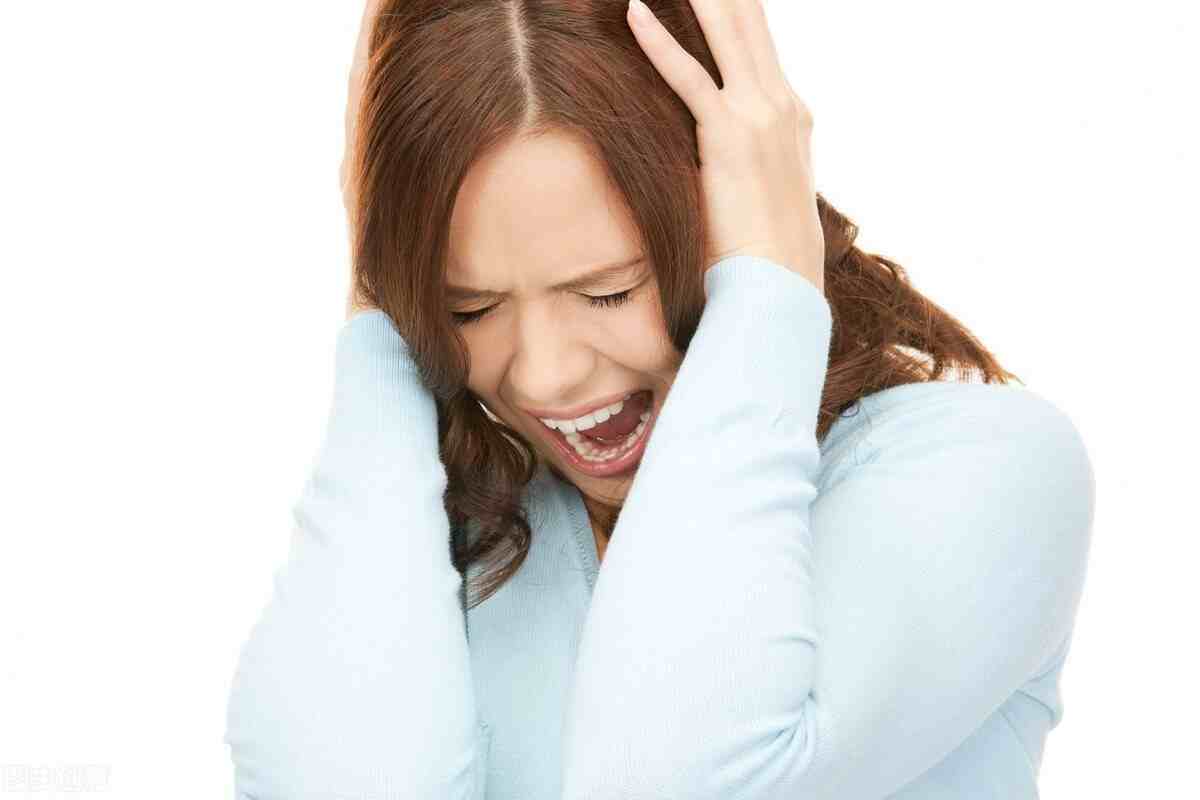 脑袋一侧痛是偏头痛？偏头痛要小心以下3种症状