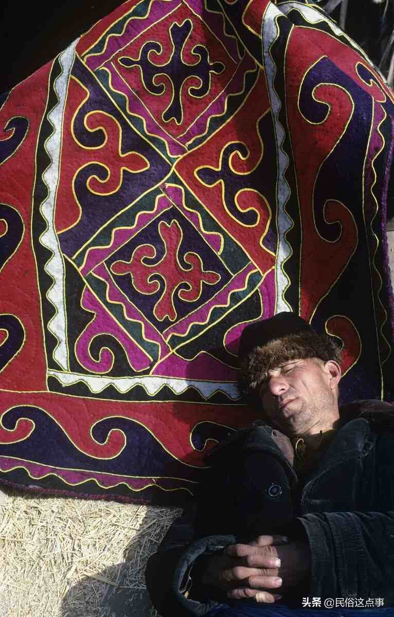 新疆地毯的传说