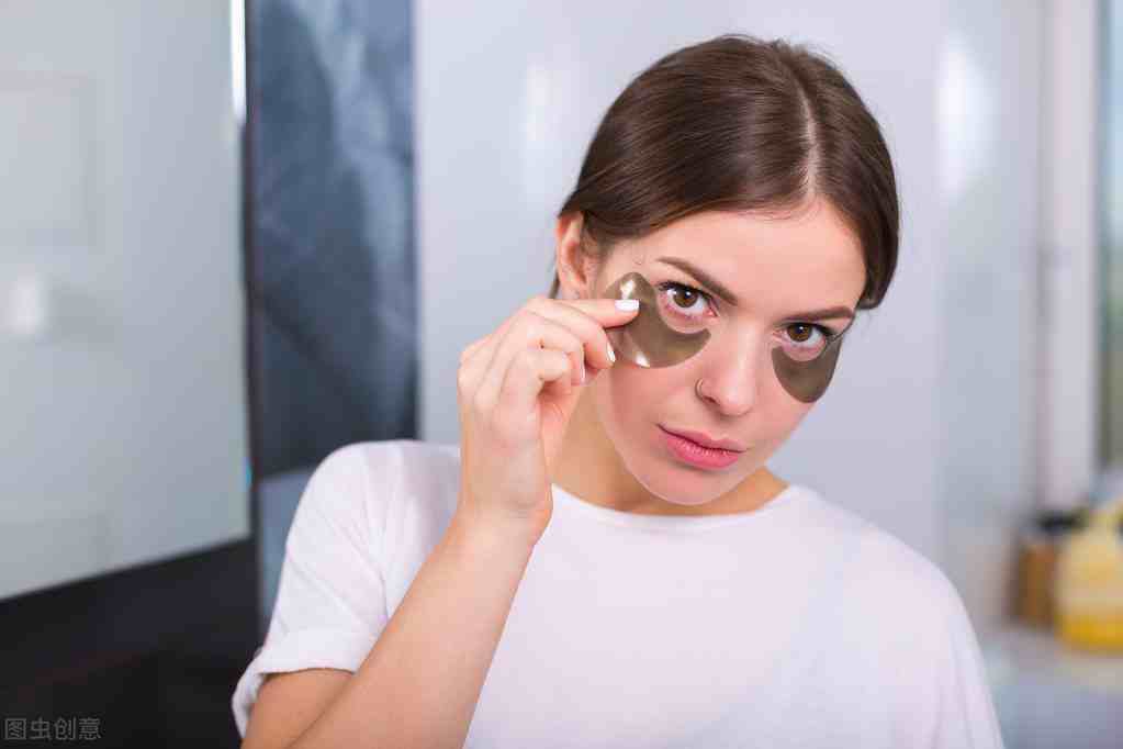 黑眼圈的形成原因有哪些？怎么护理黑眼圈？