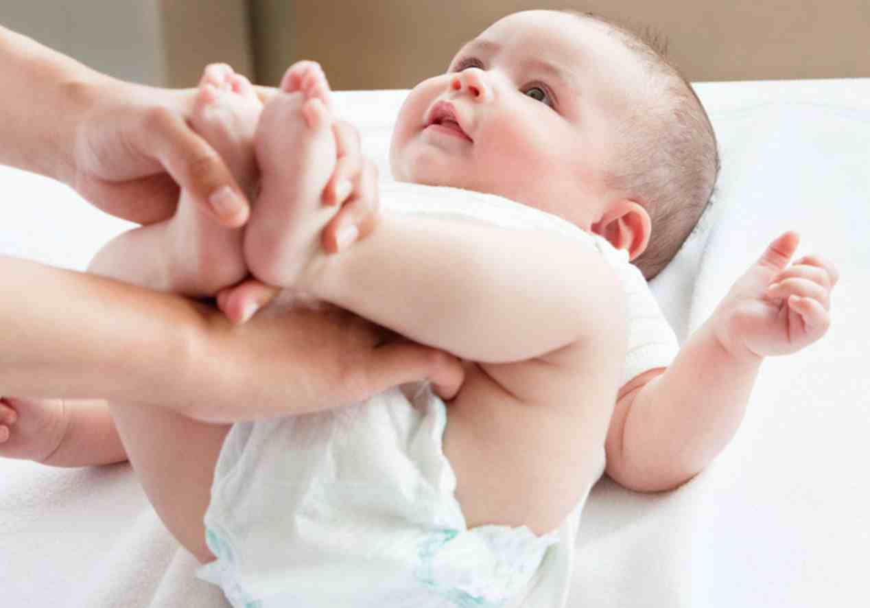 宝宝所谓“生理性腹泻”，不要管它，真的是这样吗？