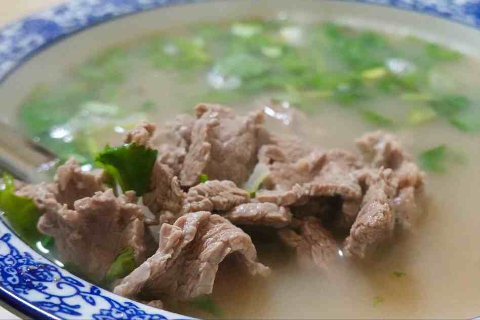 夏天多喝羊湯有好處,燉羊肉時,調料只需這5樣,羊湯鮮美無羶味