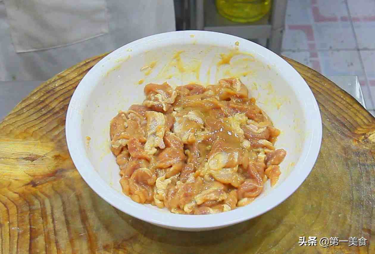 经典四川名菜锅巴肉片这样做，酥香中带着肉片的嫩滑，家人都爱吃