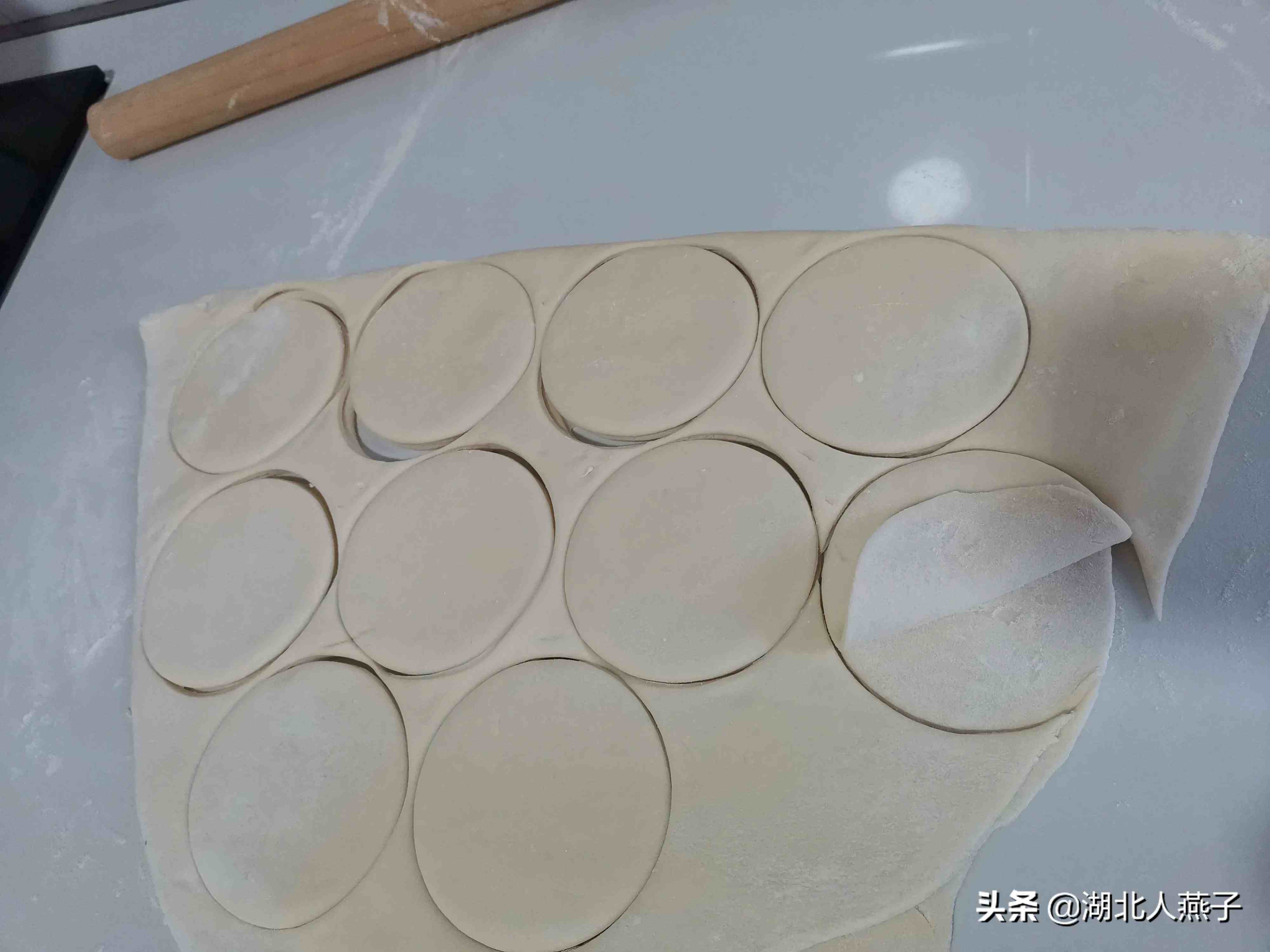 擀饺子皮|快速擀饺子皮方法