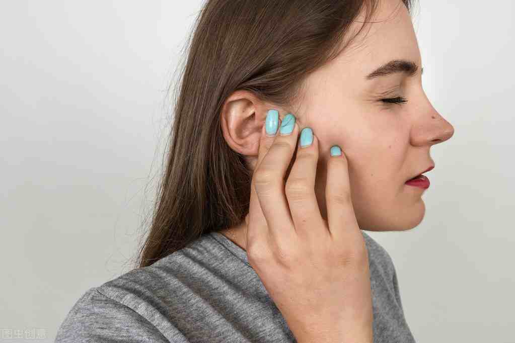 中耳炎怎么治疗？若不及时治疗可能会引起多种并发症