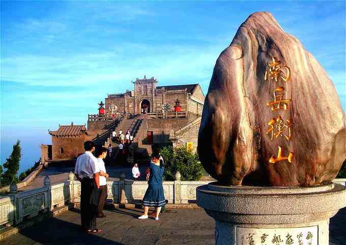 湖南旅游攻略|盘点湖南必玩景点及实用行程攻略