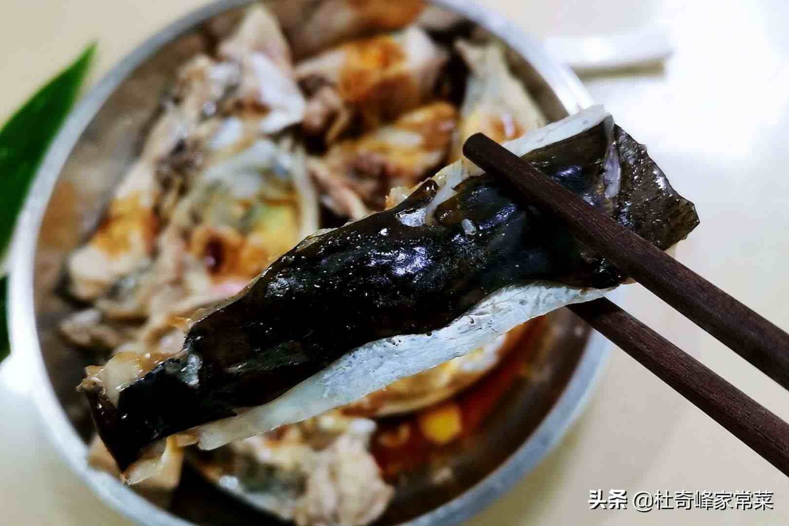 家常菜之清蒸鱼头，传统做法，甘香醇厚，吃1次就忘不了