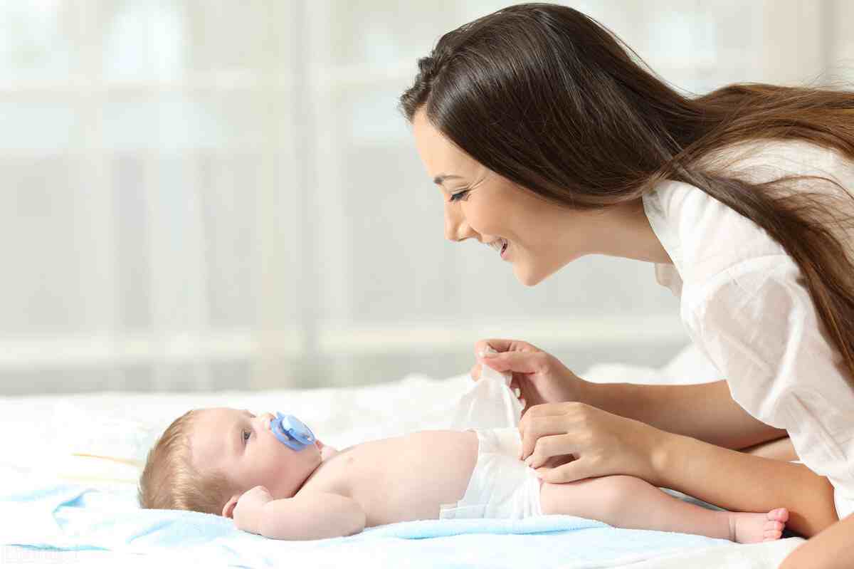 新生儿大便的情况 直接反映新生儿的健康状态