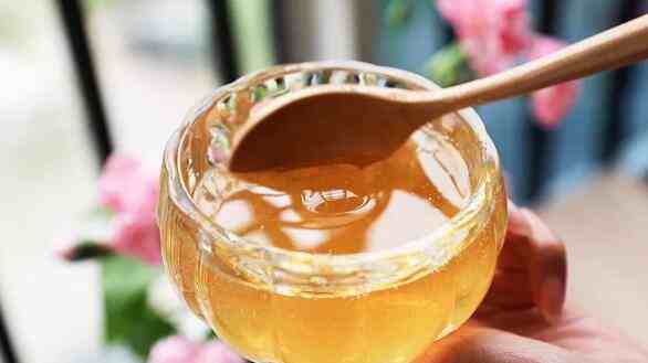 蜂蜜洗脸，原来蜂蜜水能长期洗脸吗