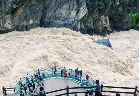 云南旅游景点力荐(云南旅游必去的景点），看完云南旅游景点力荐(云南旅游必去的景点）