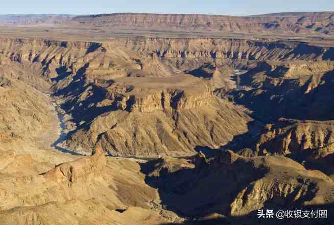 世界10大最惊人的峡谷，中国虎跳峡上榜，科罗拉多位列第一