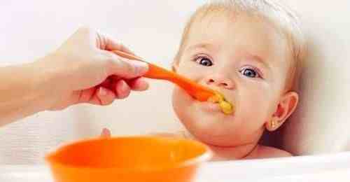 六个月宝宝的辅食，原来怎样给6个月的宝宝添加辅食