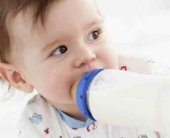每嘉奶粉：新生儿吃哪种奶粉好？什么样的奶粉值得选择