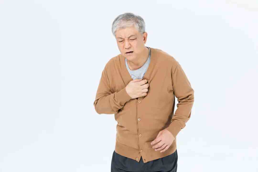 胸痛的原因（引起胸痛常见的12种病因）