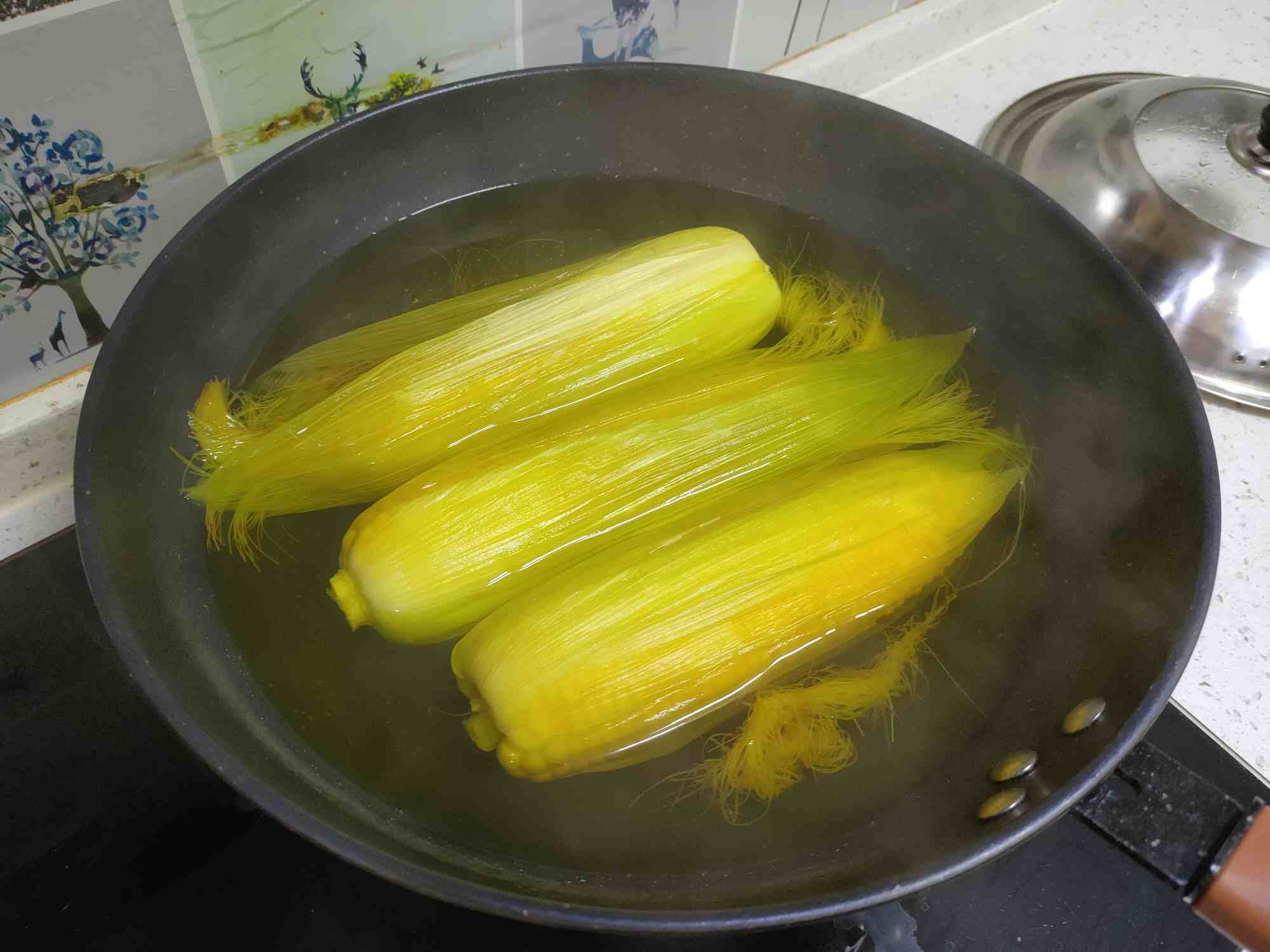 玉米要煮多久（冷水下锅的玉米煮多久）