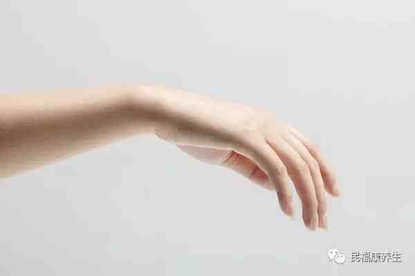 手臂酸痛是什么原因（手臂酸痛是什么原因）