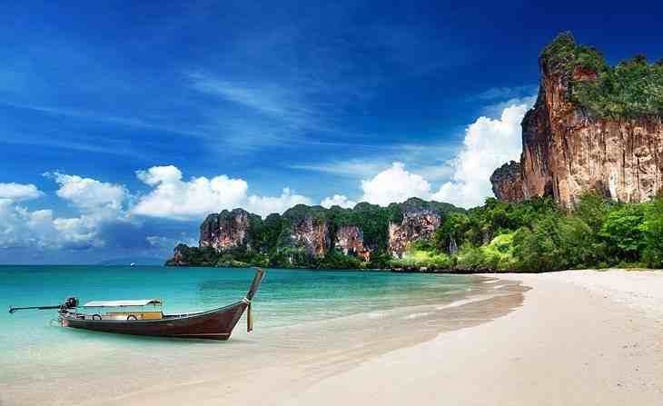 泰国著名景点（泰国旅游必去的十大旅游景点）