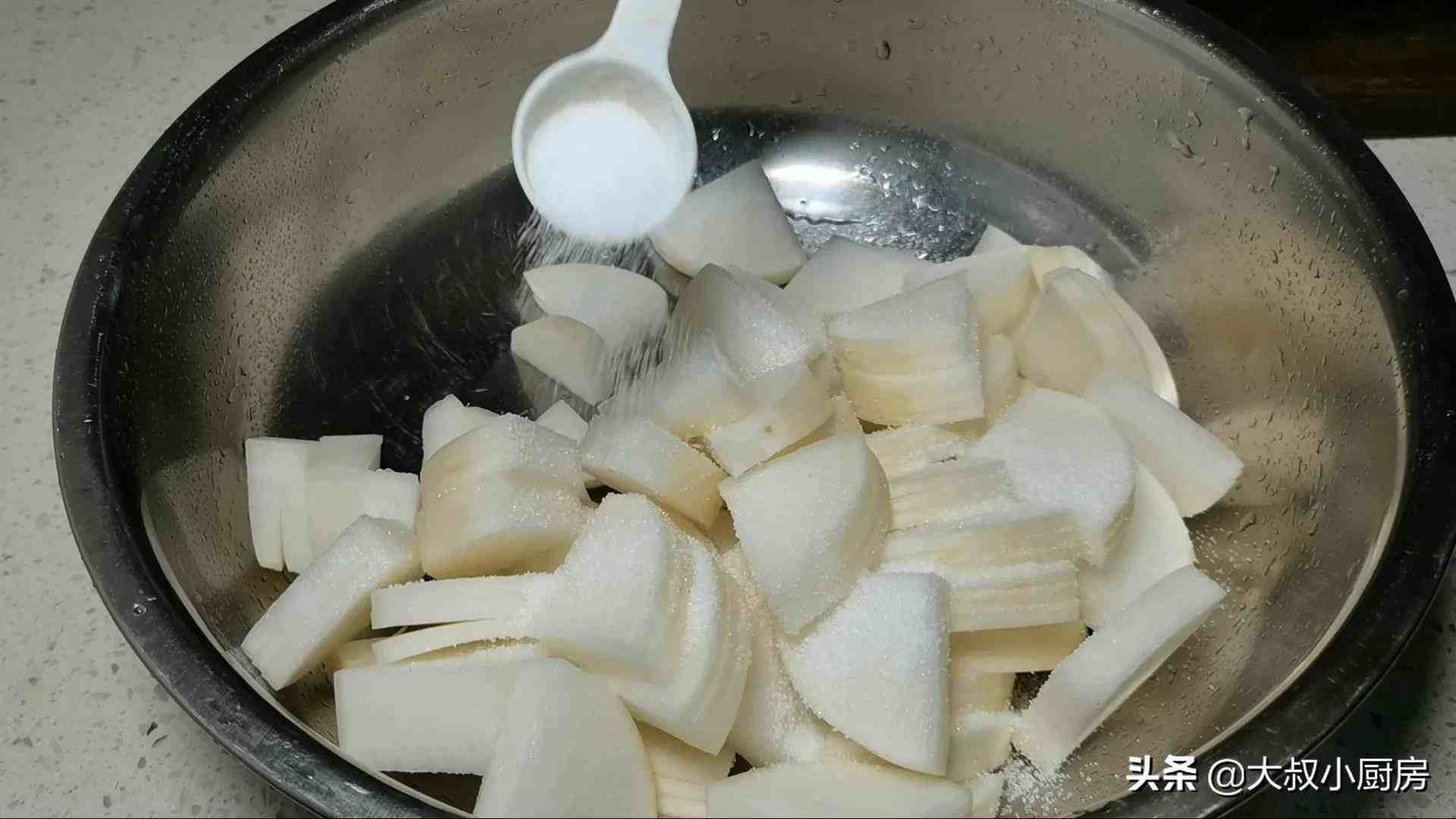 白萝卜的腌制方法（白萝卜简单又好吃的腌制方法）