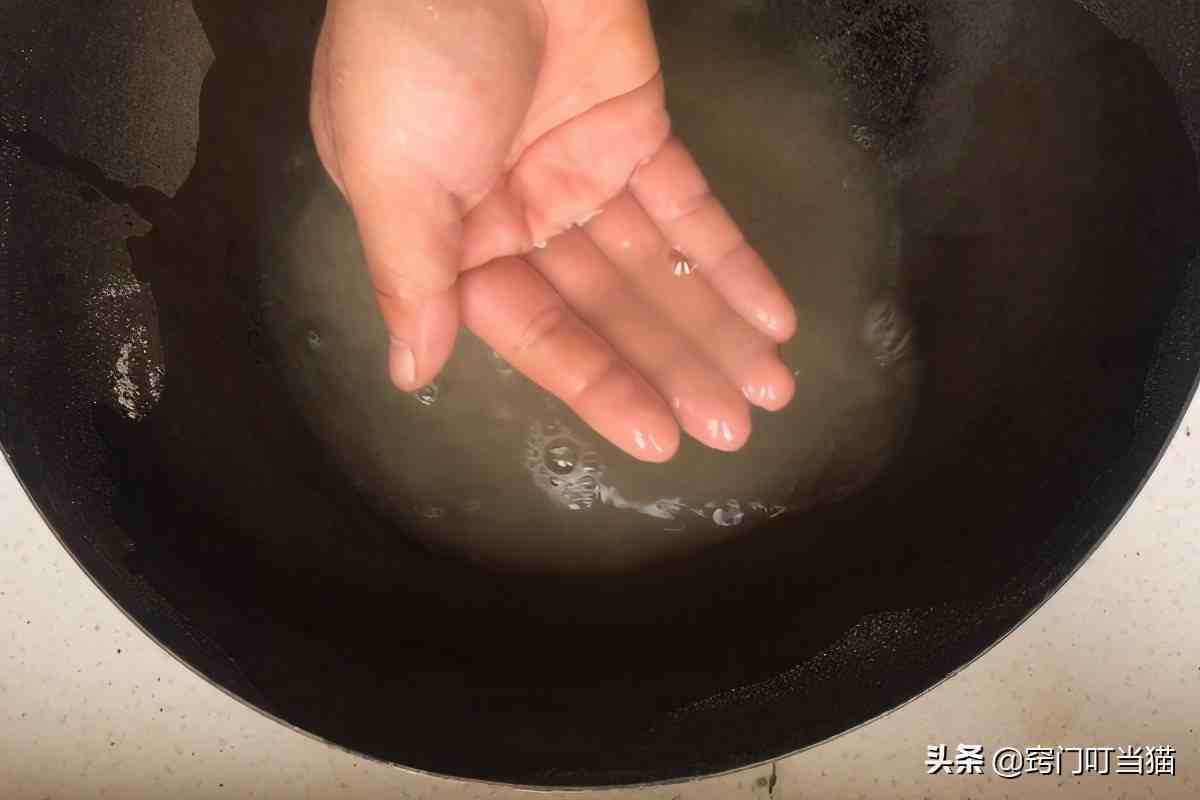 怎样防止铁锅生锈（家里铁锅总生锈？）