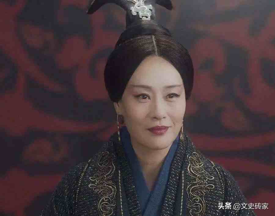 历史上真实的华阳夫人，没有发动政变也没有被幽禁，受秦始皇厚待