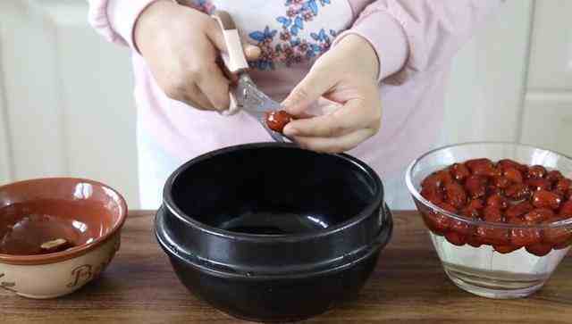 红枣切糕怎么做？掌握好方法，咬一口满嘴的香甜软糯，营养又健康