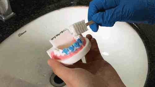 实测丨月销过万的月子牙刷，究竟是好物还是套路？