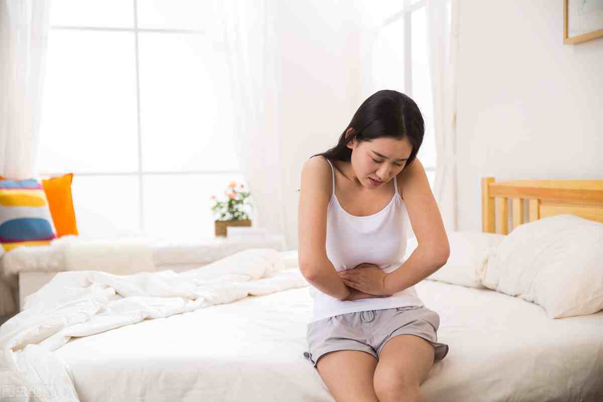 哪些疾病会引起女性小腹胀痛？