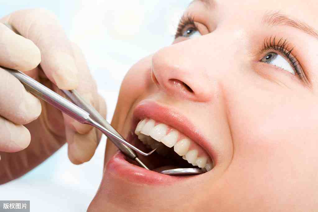 牙龈萎缩不可逆转，如何预防？5个方法，坚持就有效果，不信试试