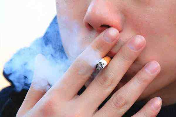 人体一天能承受多少烟？