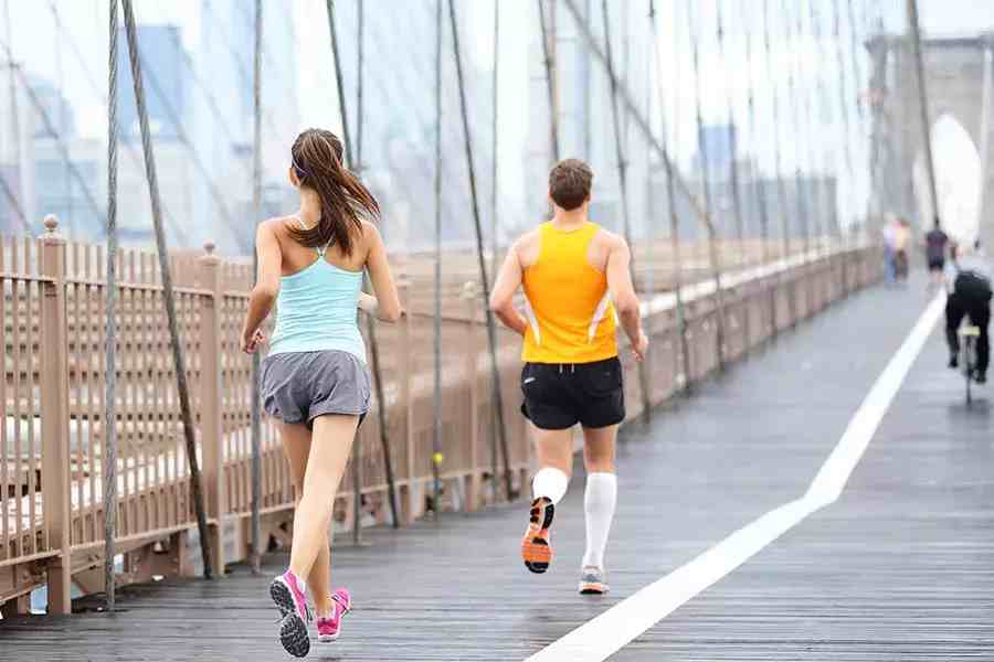 跑步后拉伸多久最好？拉筋要越痛越有效？