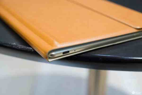 华为首款笔记本MateBook上手体验：定义新的办公方式