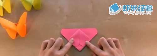 如何用彩纸叠蝴蝶