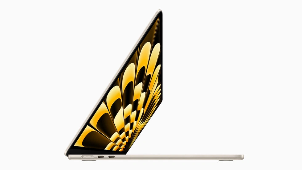 展现全新 15 英寸 MacBook Air 纤薄外型的侧面视图。