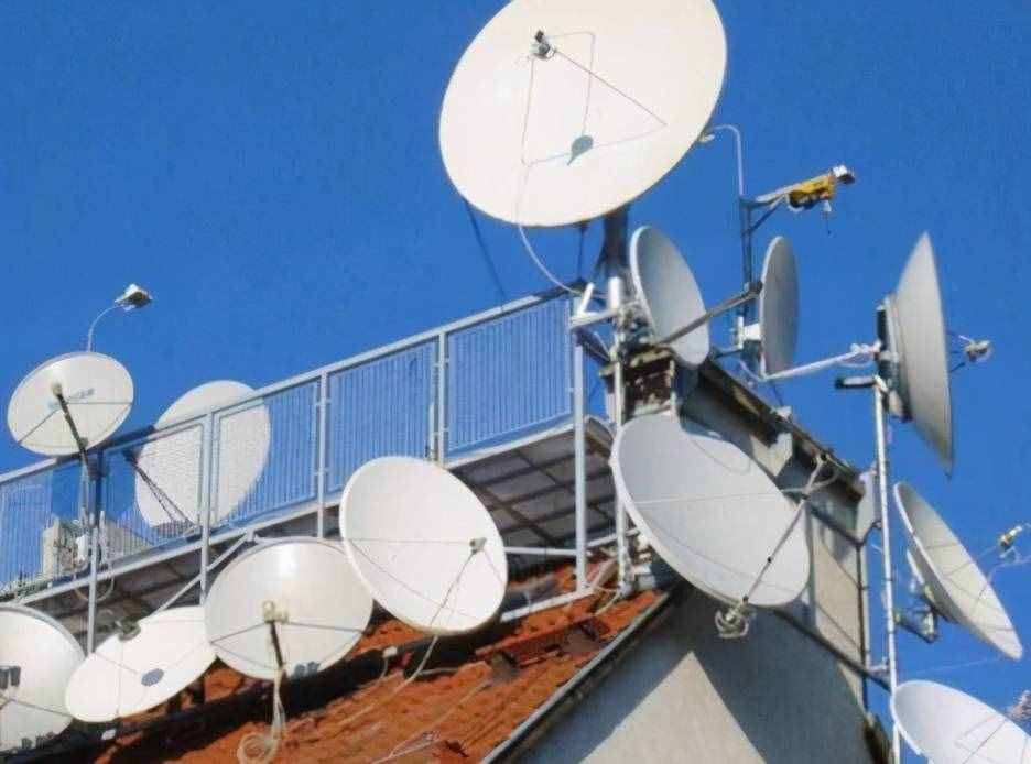 卫星电视接收天线怎么安装_室内卫星电视天线接收器_