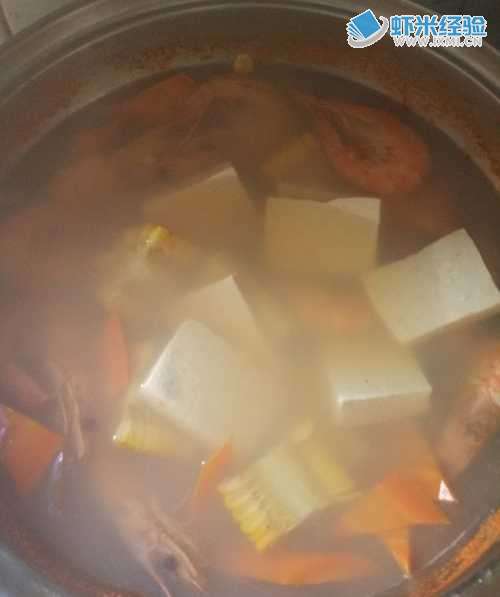 怎样快速制作一份营养美味的豆腐白菜大虾汤