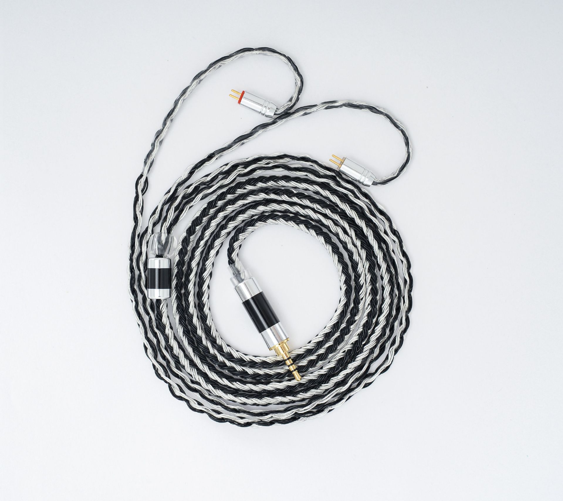 _蕾蒙威推出全新探戈系列腕表_昆山埃可森电子线缆有限公司