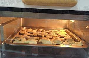 _电烤箱烤饼干的做法_电烤箱怎样做饼干视频教程