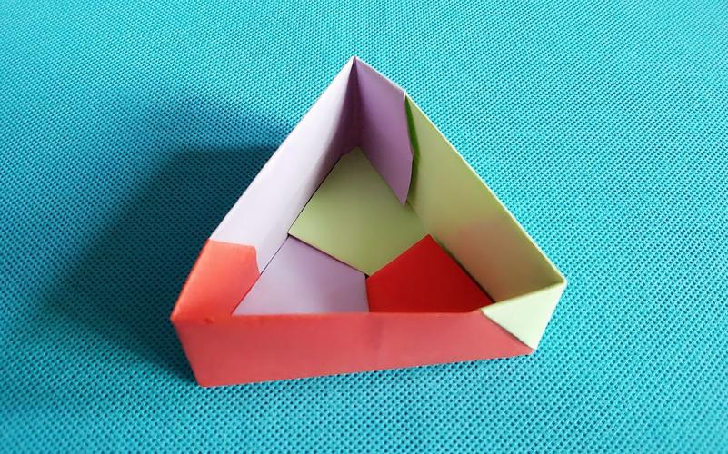 盒子怎么用折纸做_用纸小盒子怎么折_