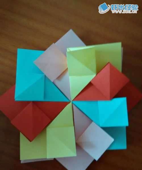 折纸花拼接__如何用纸折出花