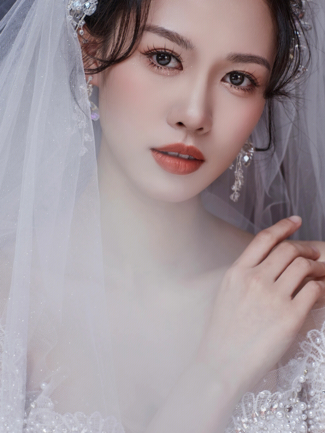 _结婚新娘的化妆师谁找_新娘化妆师跟妆流程